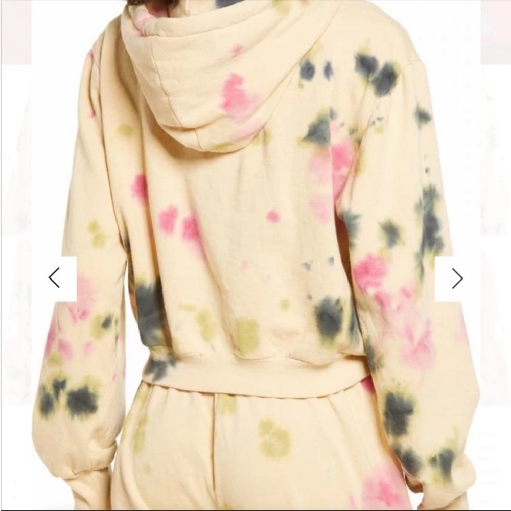 NWT AFRM sand crumble Tie die hoodie Cropped Style Size Medium D3